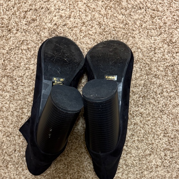 🌸 My Delicious Shoe: Black Peep-Toe Ankle Boot - Picture 6 of 6